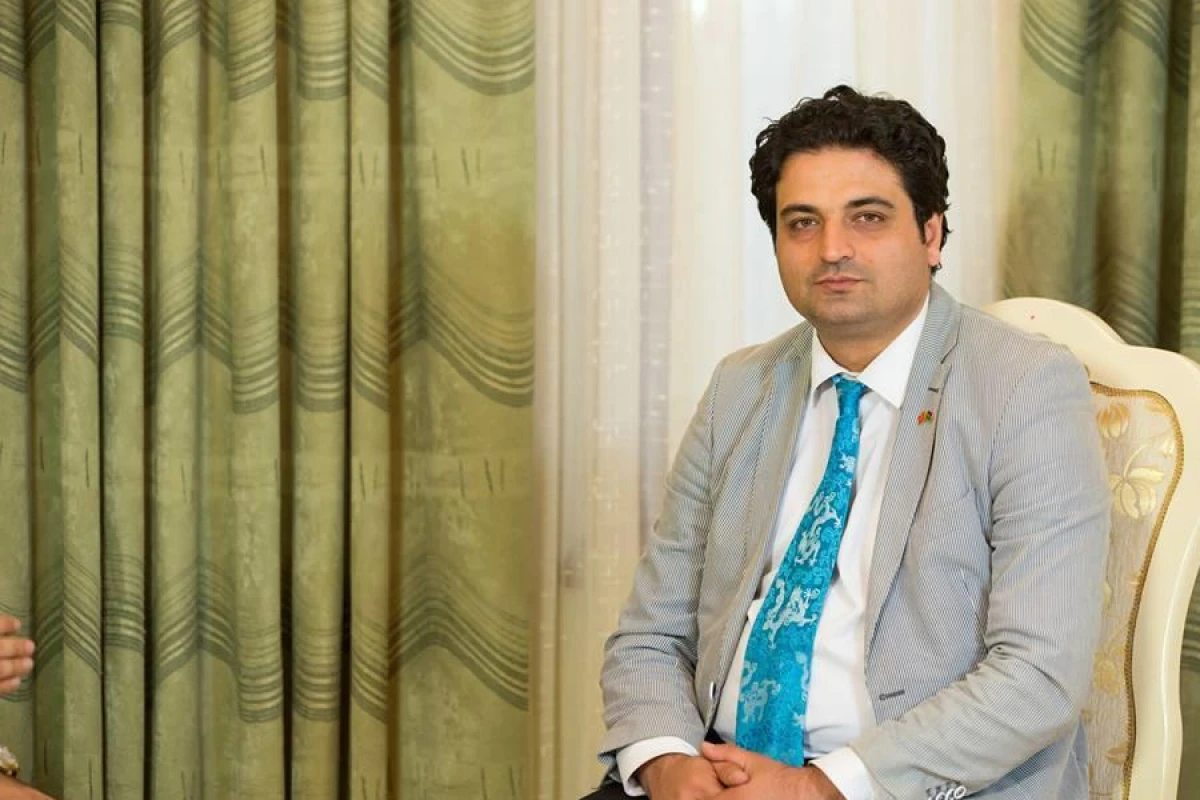 Sayman Aruzdan Güneyli şairin iddialarına cavab: [["Bu, mənə qarşı qurulmuş oyundur"]]