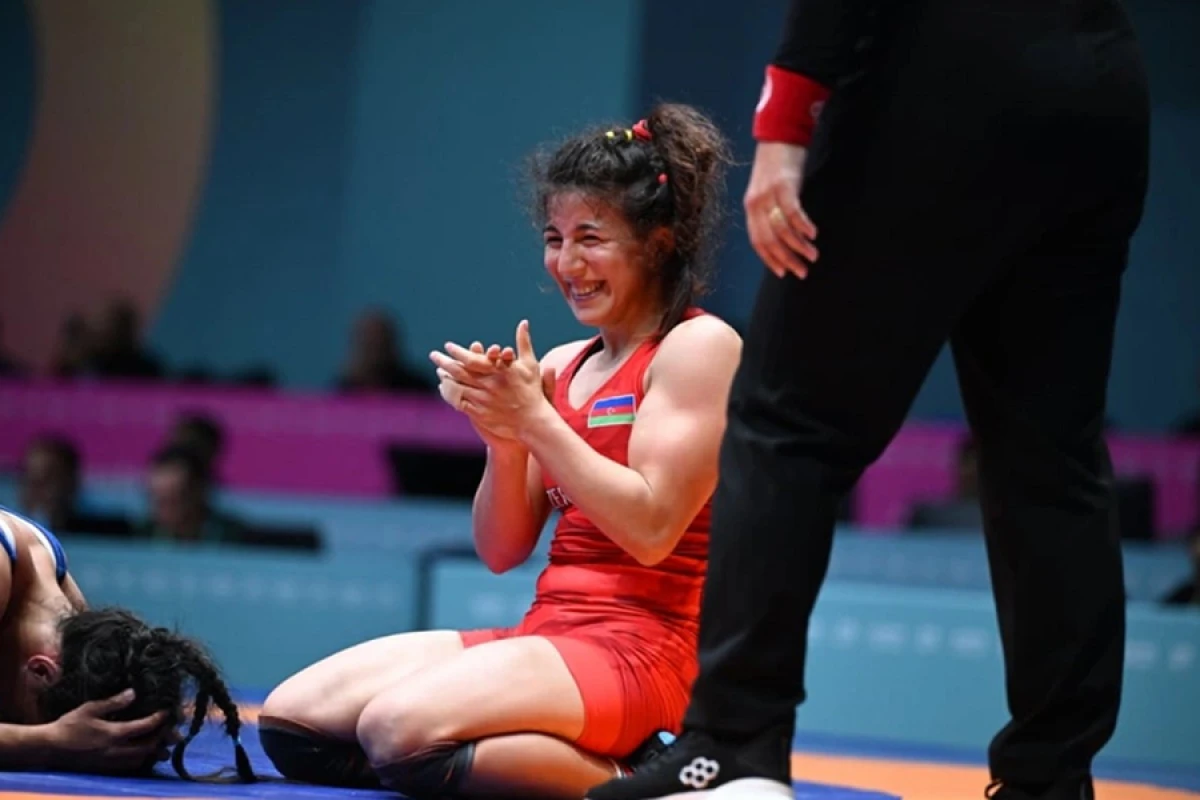 Qadın güləşçimiz İslamiadada [[bürünc medal qazandı]]