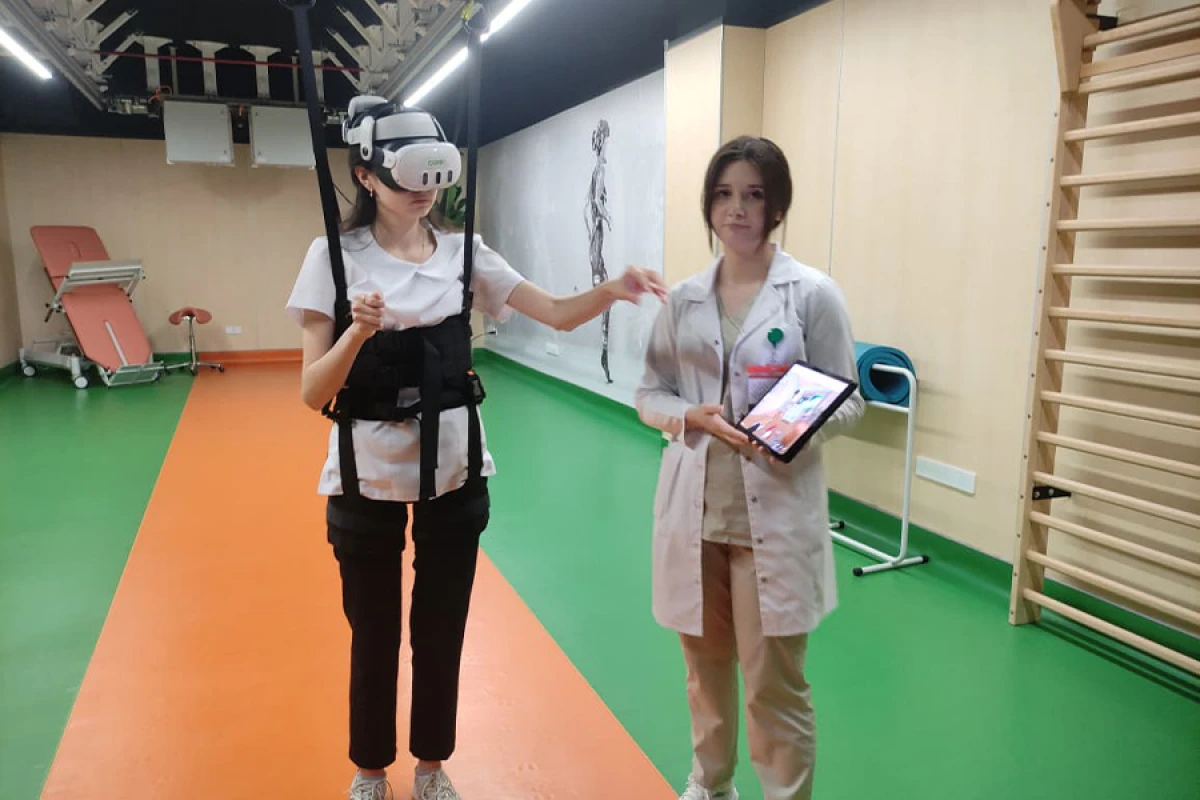 Yeni Klinikada [[Robotik Reabilitasiya və Sümük İliyi Transplantasiyası]] mərkəzləri istifadəyə verildi