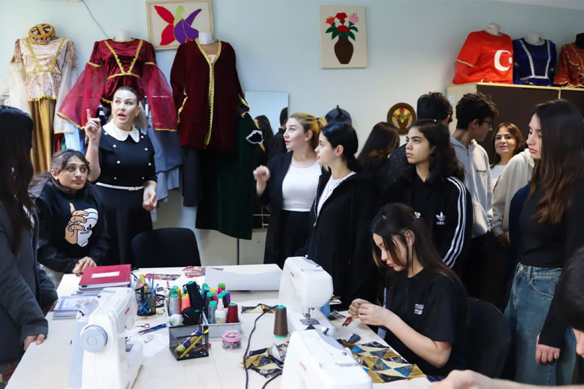 Uşaq evlərinin sakinlərinin [[Peşə-əmək Reabilitasiya Mərkəzinə]] ekskursiyası təşkil edildi