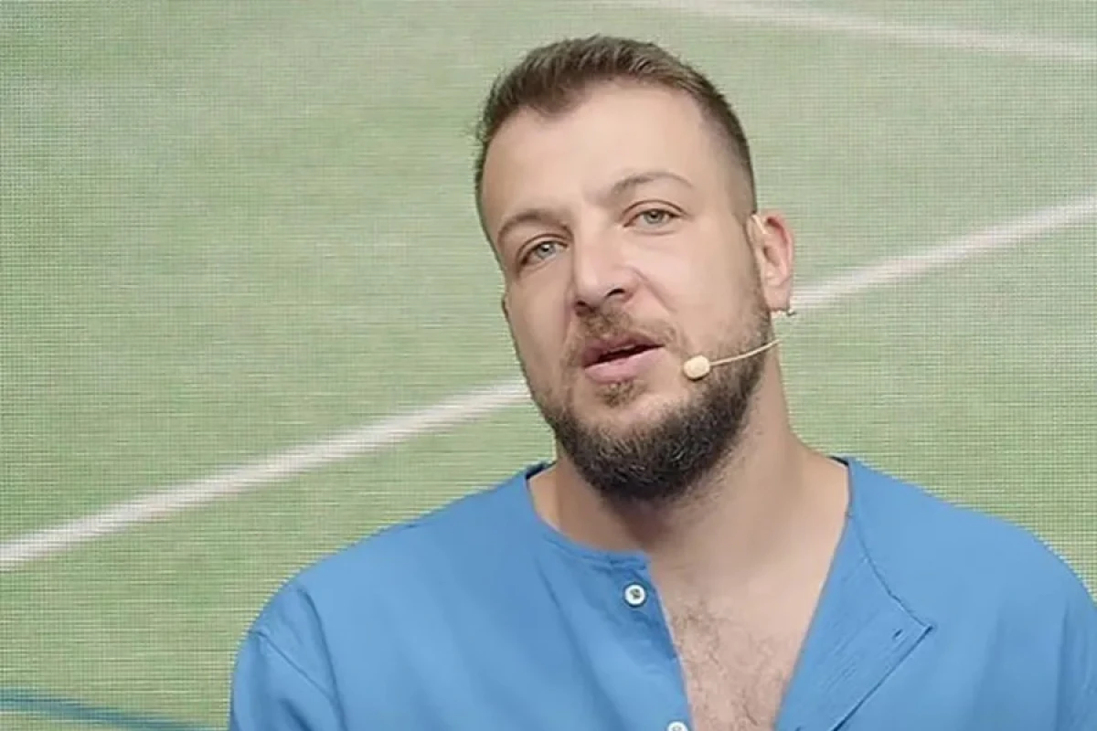 Keçmiş futbolçu [[“qırmızı bülleten”lə]] axtarışa verildi