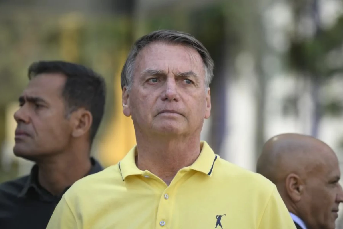 Braziliyanın sabiq prezidenti [[ev dustaqlığından qaçmağa çalışdı]]