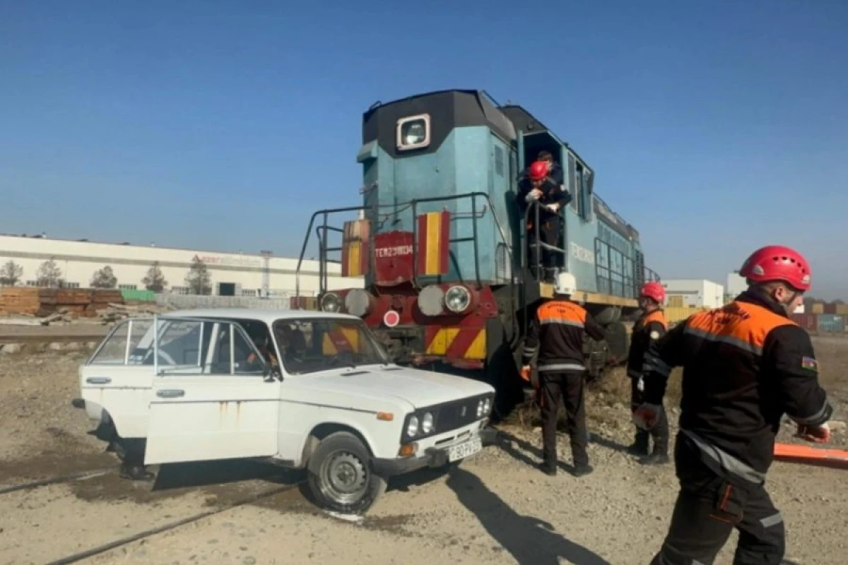 FHN-in Gəncə Regional Mərkəzi [[təlim keçirdi]]