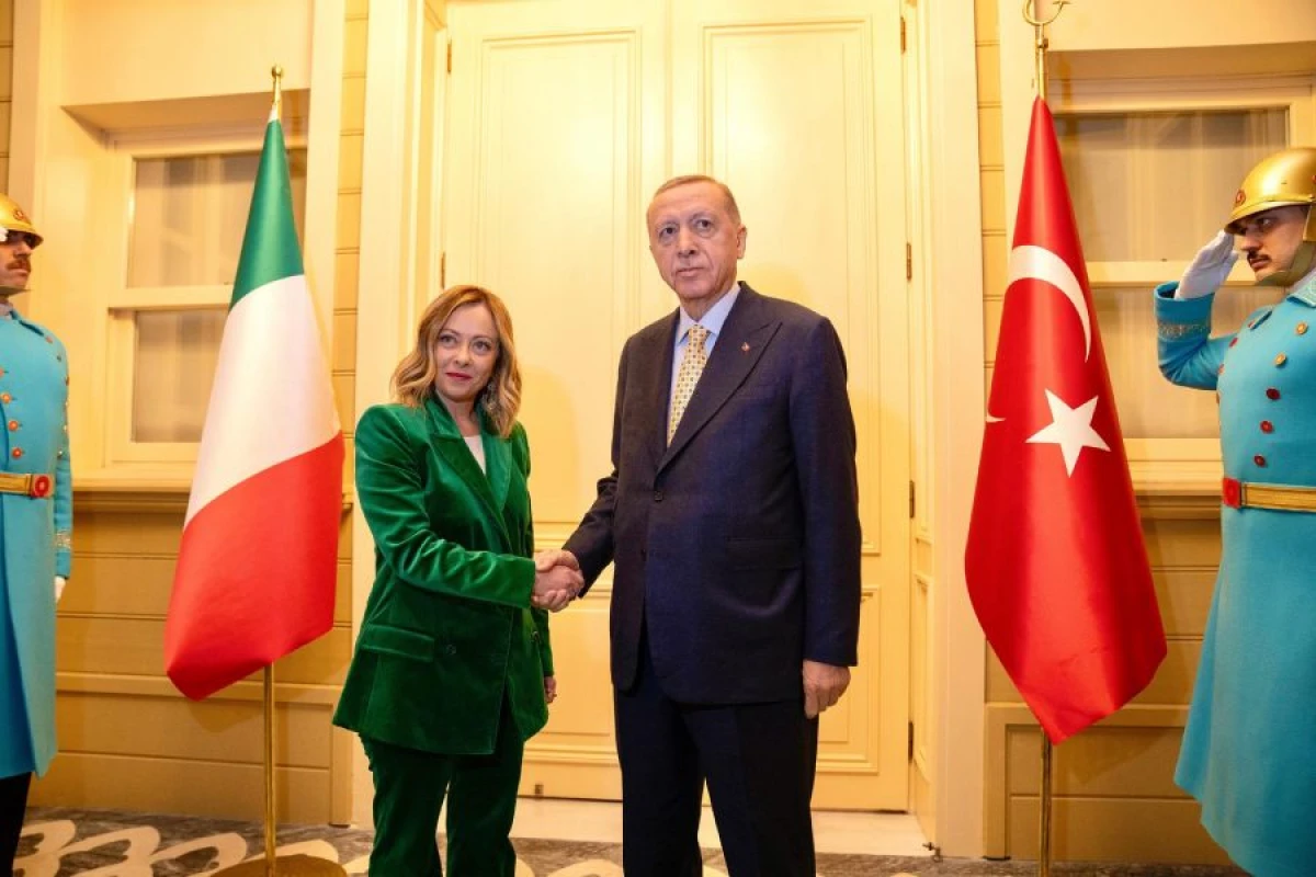 Ərdoğan Meloni ilə Qəzza və Ukraynanı [[müzakirə etdi]]