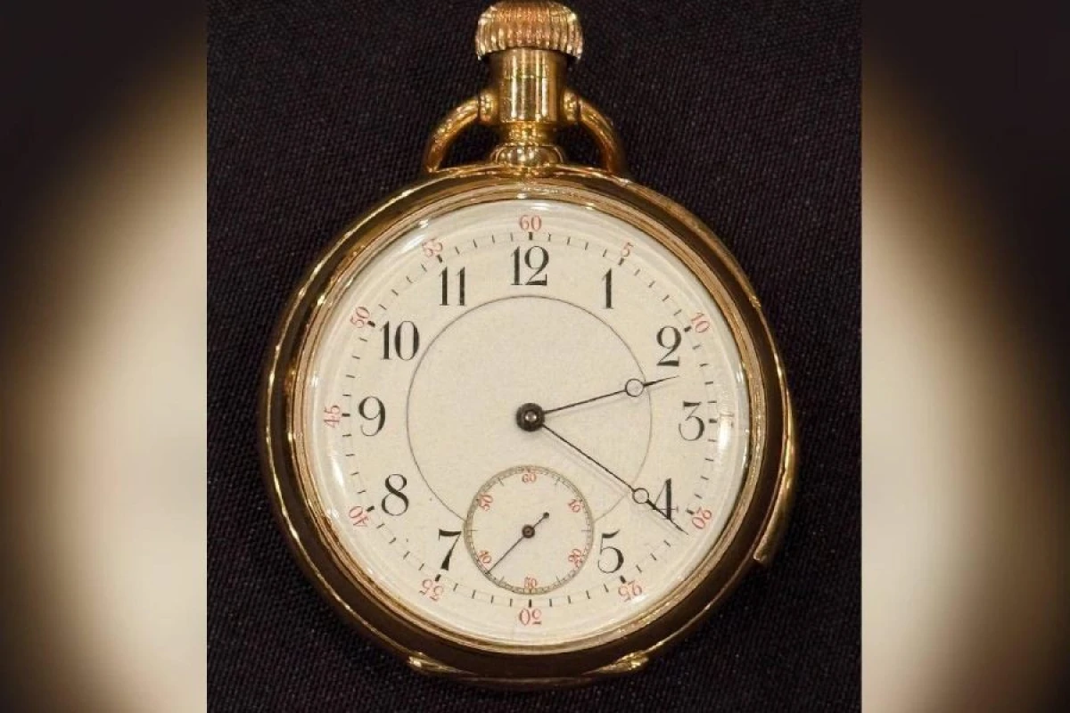 "Titanik"də həyatını itirən cütlüyün saatı [[rekord qiymətə satıldı]]