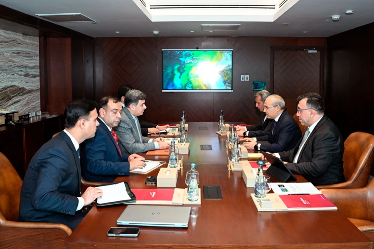 [[Azərbaycan və Pakistan]] qarşılıqlı investisiya axınlarının artırılmasını müzakirə etdi