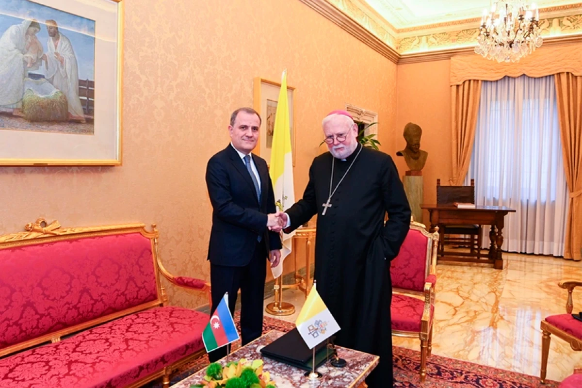 [[Ceyhun Bayramov]] Vatikanın arxiyepiskopu Pol Riçard Qallager ilə görüşdü