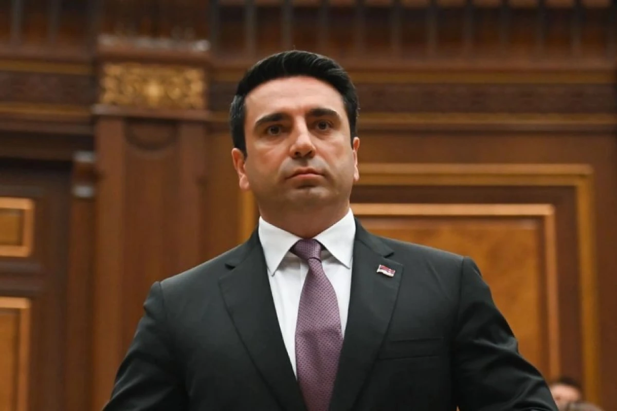 [[Simonyan:]] "Azərbaycana səfər etməyə hazıram"