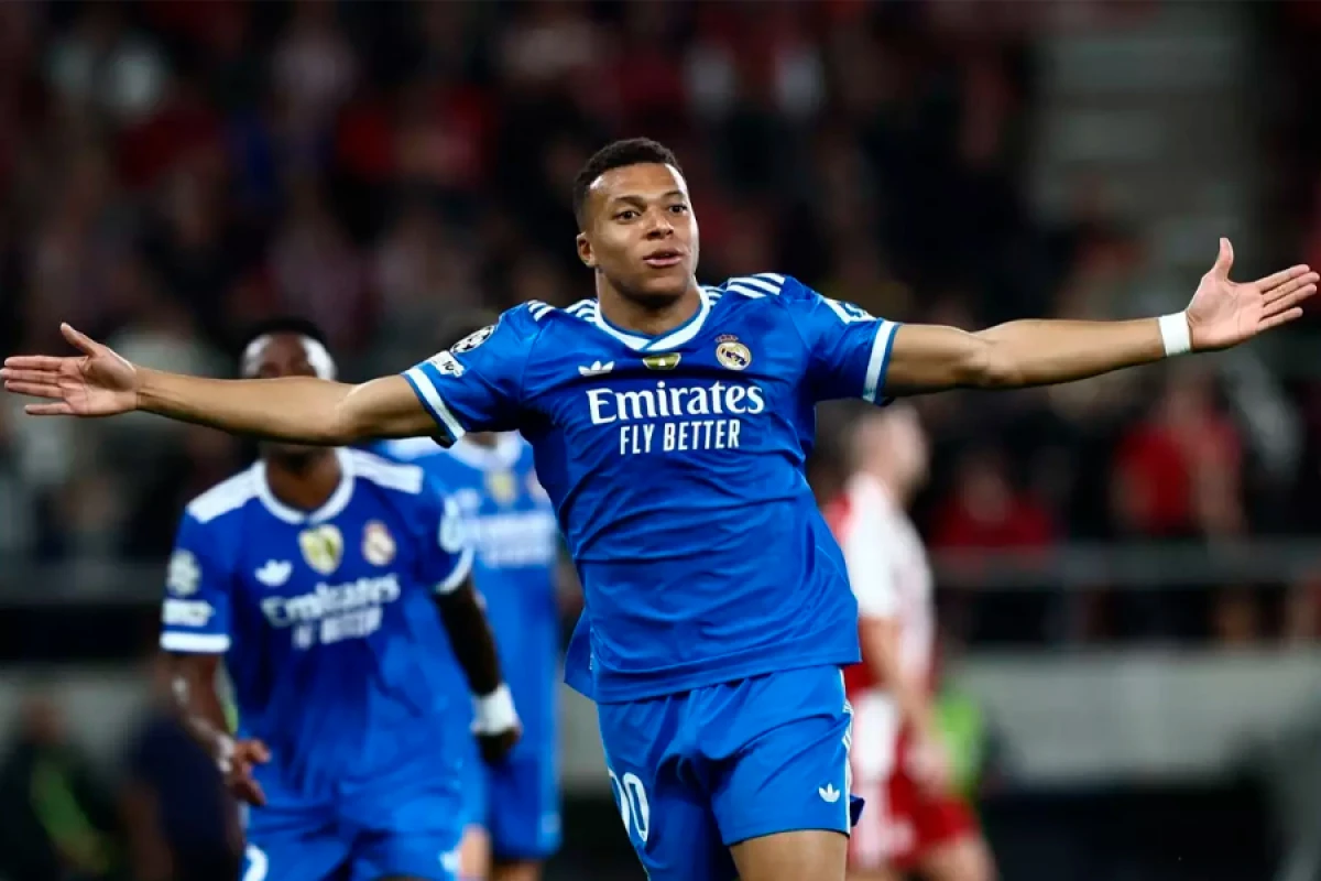 Mbappe [[rekorda]] imza atdı