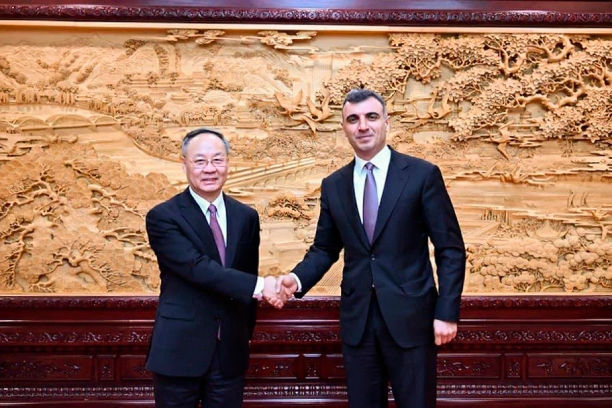 Azərbaycan və Çin [[maliyyə sektorları arasında]] müzakirələr aparıldı