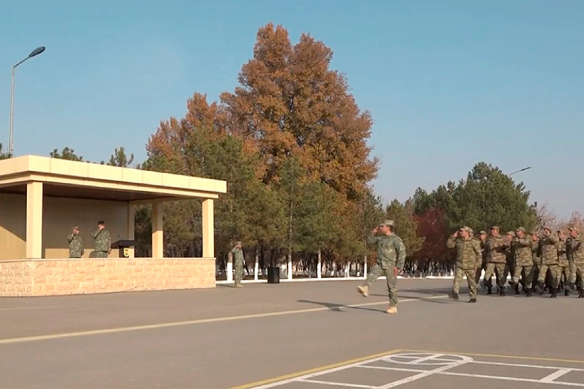 ƏÜO-da hərbi vəzifəlilərlə növbəti təlim toplanışı keçirildi [[- VİDEO]]