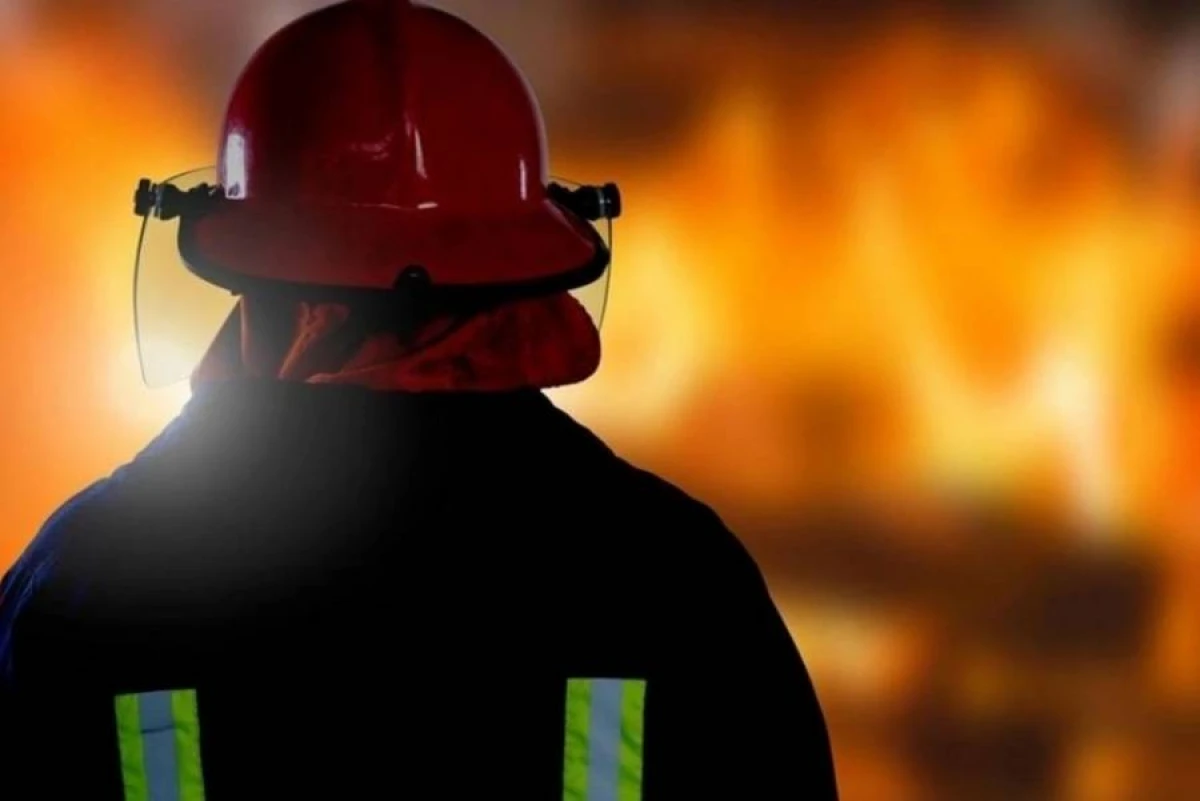 [[Ucarda]] fərdi yaşayış evi yandı