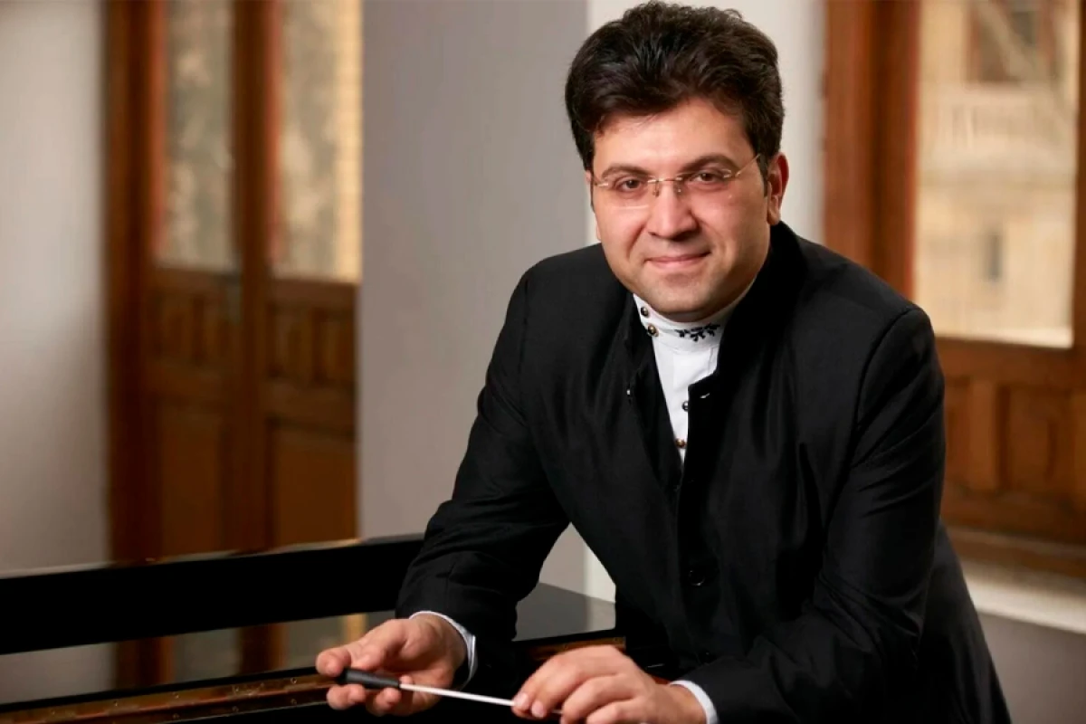 Əyyub Quliyev [[Dövlət Kamera Orkestrinə]] dirijor təyin edildi