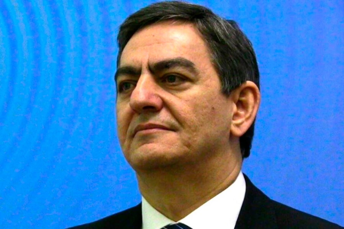 Əli Kərimlinin [[evində]] axtarış aparıldı