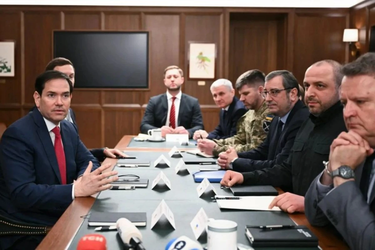 Ukrayna XİN ABŞ ilə aparılan danışıqları [[müsbət qiymətləndirdi]]