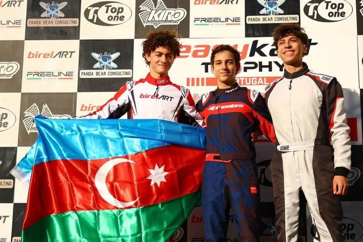 Davin Cəfərov Bombarralda [[parladı!]]