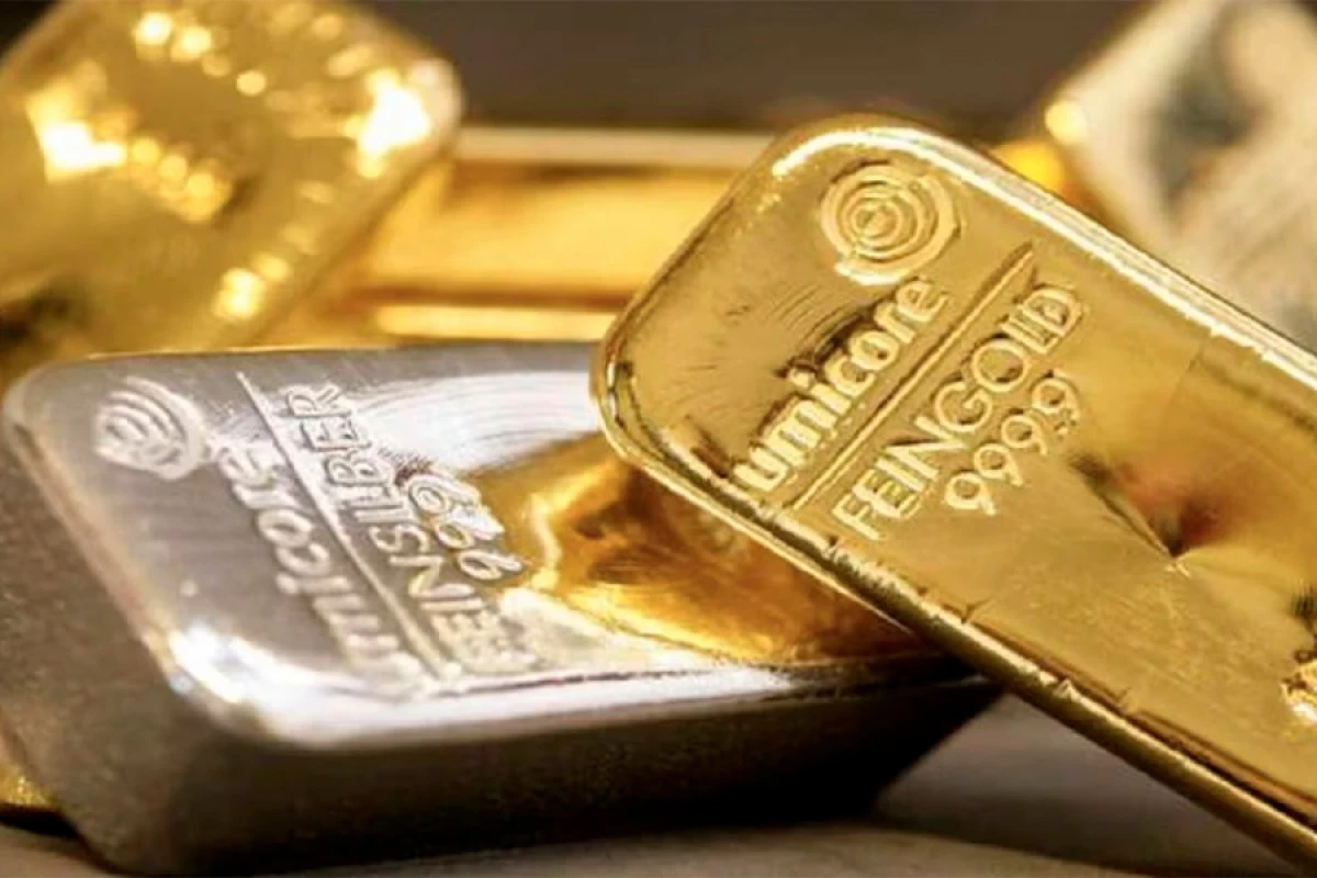 Qızıl ucuzlaşdı, [[gümüş bahalaşdı]]