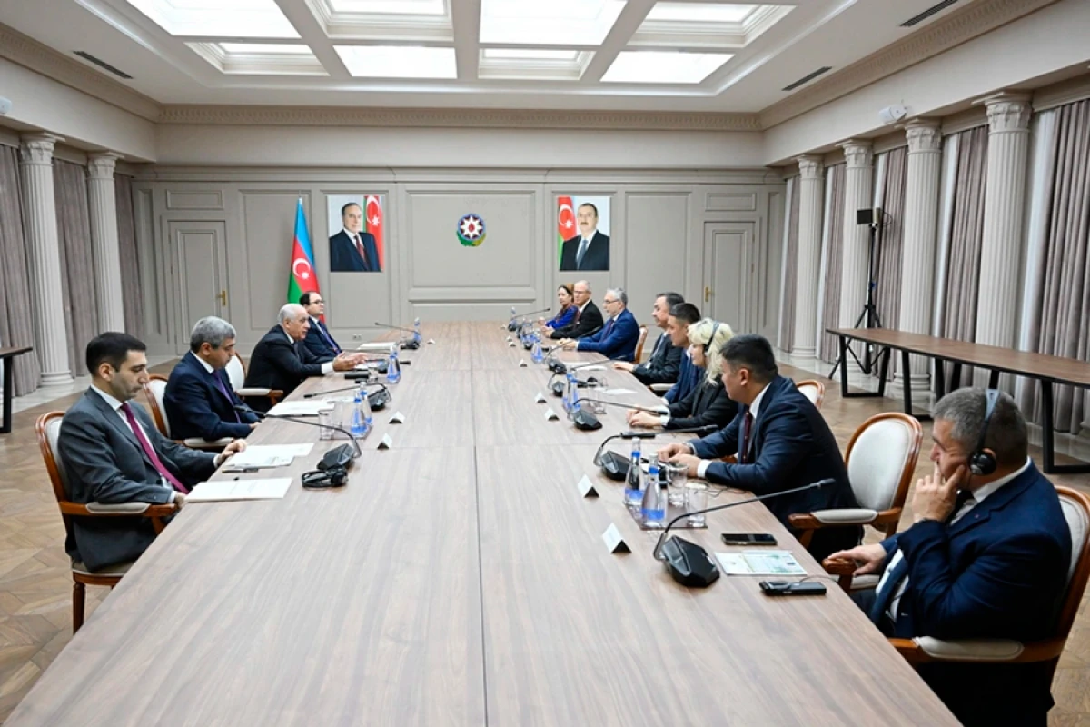 [[Əli Əsədov]] TDT-nin iclas iştirakçıları ilə görüşdü