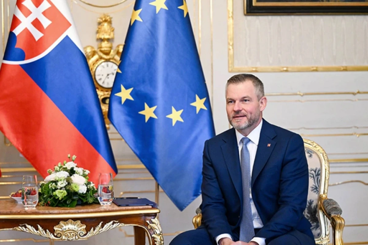 [[Slovakiya Prezidenti]] Azərbaycana rəsmi səfərə dəvət olundu