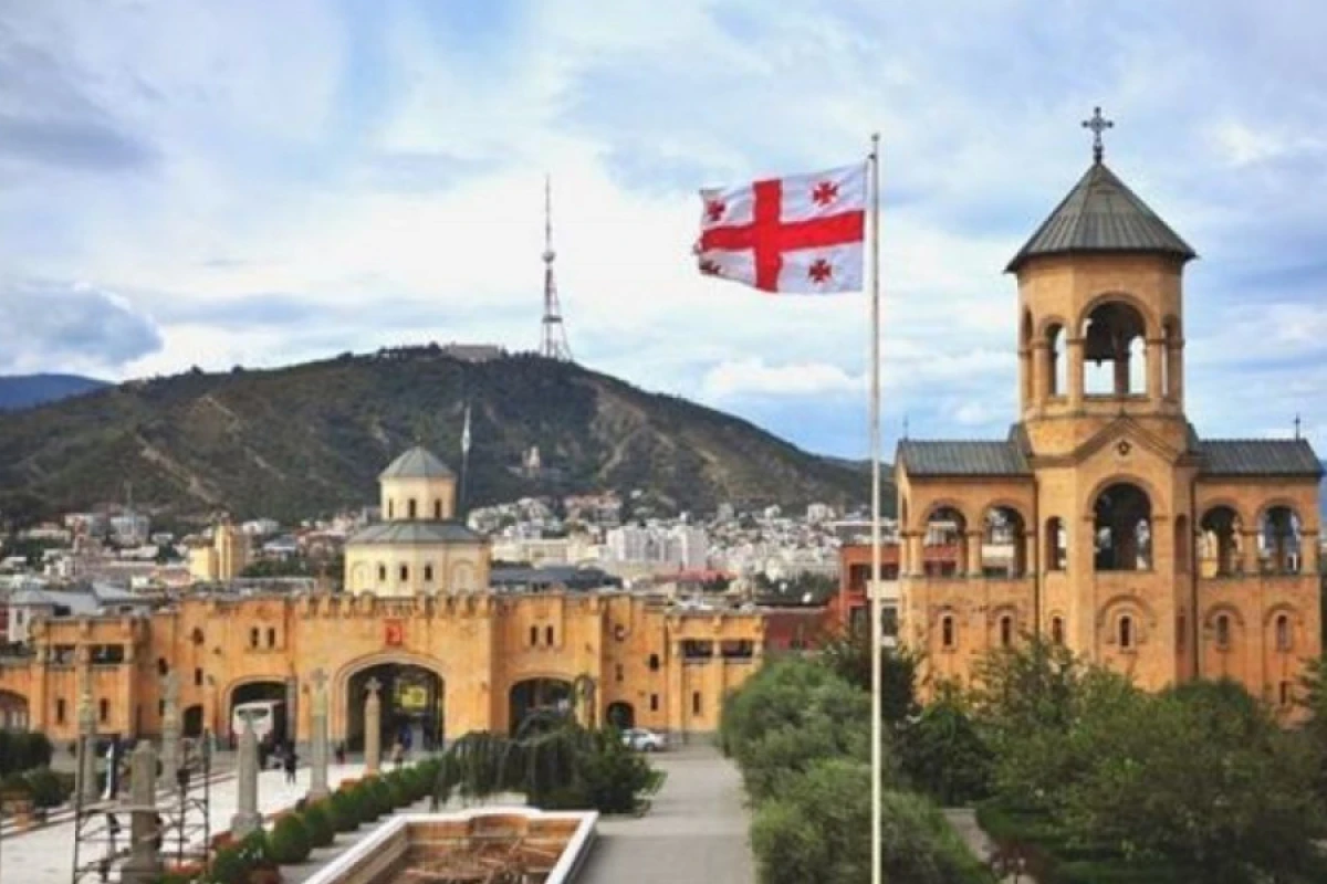 Gürcüstanda ali məktəblərdə [[təhsil müddəti qısaldıldı]]