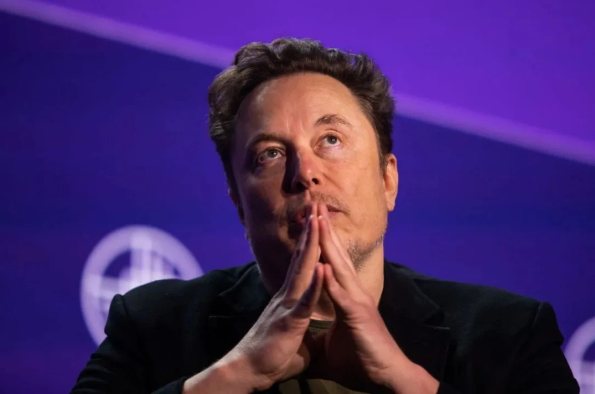 [[Elon Musk Tanrı haqqında]] fikirlərinin dəyişdiyini etiraf etdi