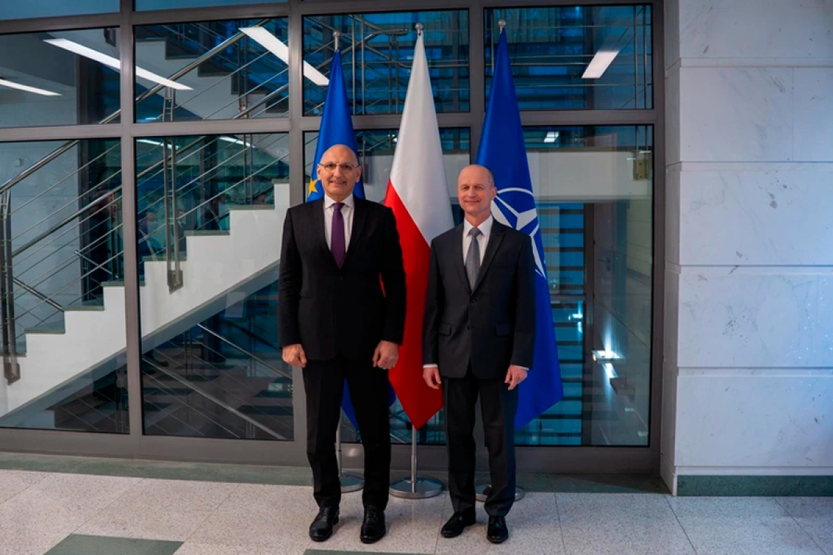 Prezidentin [[xüsusi tapşırıqlar üzrə nümayəndəsi]] Polşaya işgüzar səfər etdi