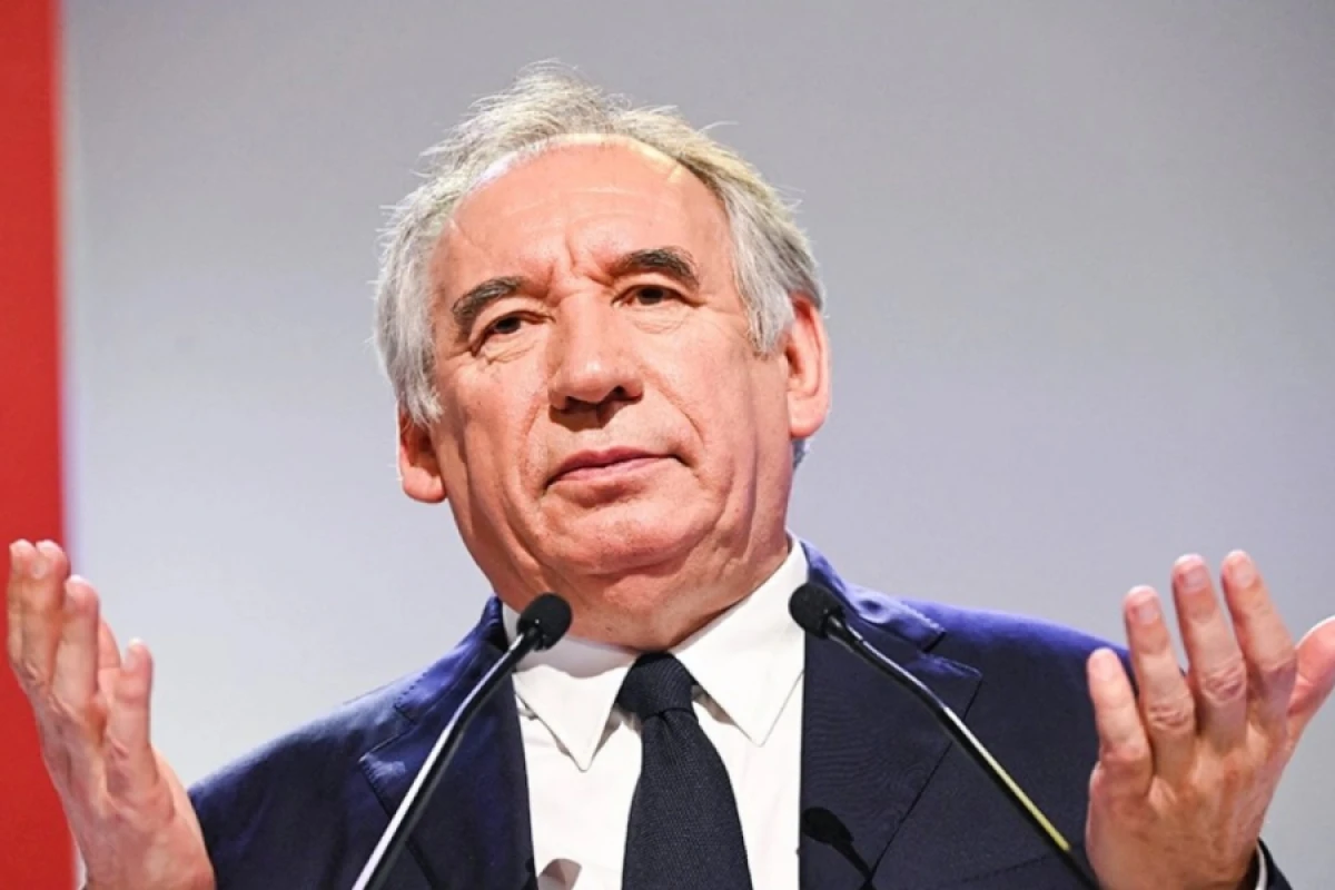 Fransua Bayru [[xəstəxanaya yerləşdirildi]]