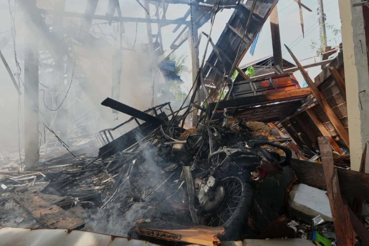 Kamboca-Tailand sərhədində ölənlərin sayı [[17-yə çatdı]]