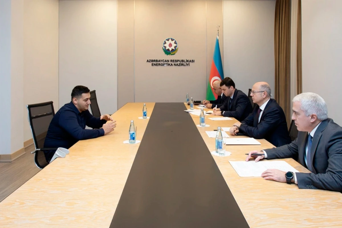 Energetika naziri [[vətəndaşları]] qəbul etdi