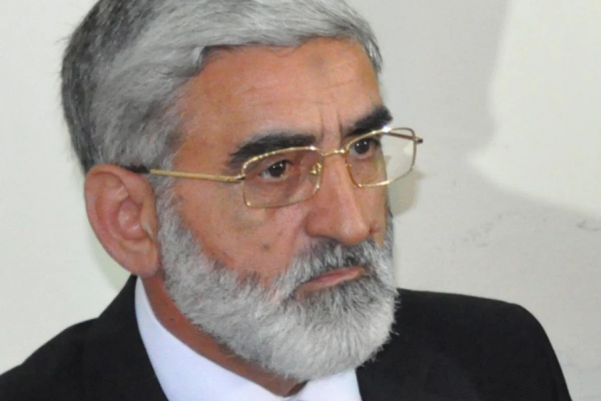 [[Mirmahmud Mirəlioğlunun]] nəvəsi ürəktutmasından vəfat etdi