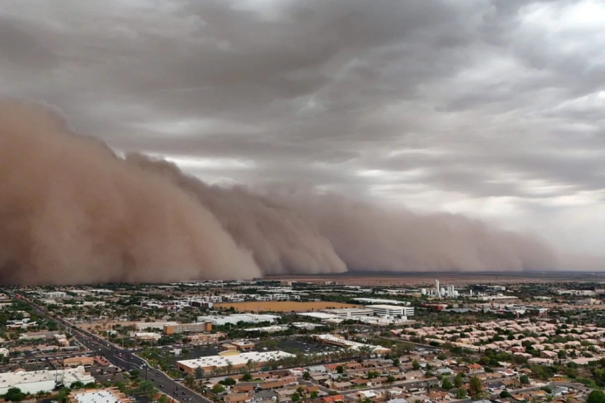 [[ABŞ-də 333]] mindən çox ev işıqsız qaldı