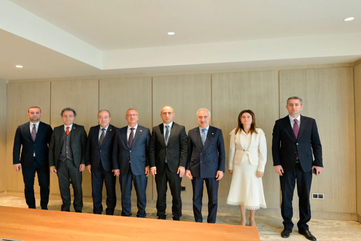 Elm və təhsil naziri [[türkiyəli rektorlarla]] görüşdü