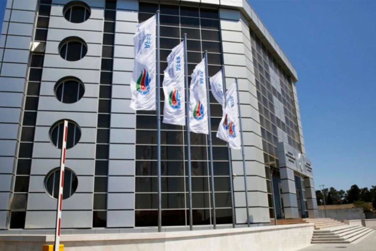 Azarkeş davranışları [[klublara]] baha başa gəldi