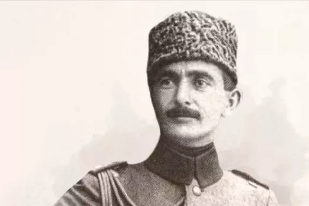 Qəzənfər Musabəyov küçəsinə və parkına [[Nuru Paşanın adı veriləcək?]]