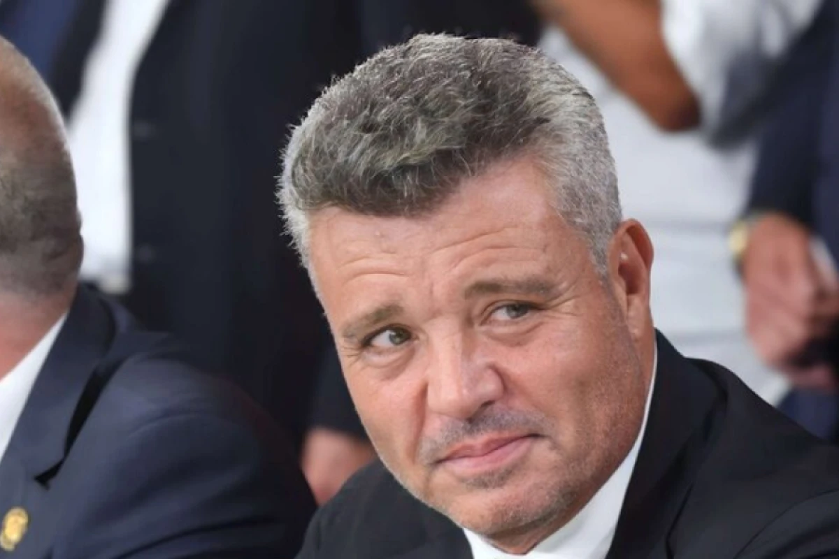 [["Fənərbağça"nın]] prezidenti saxlanıldı