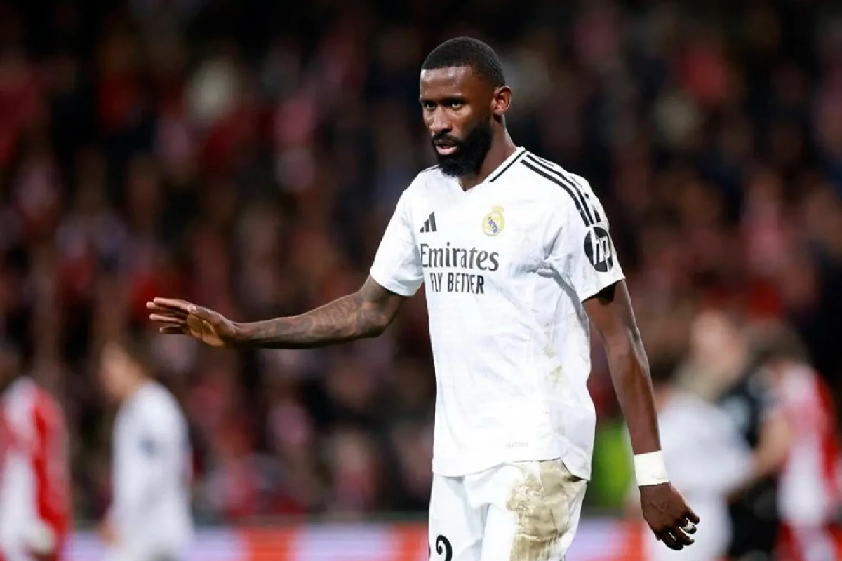 [[Parislilər]] “Real”ın təcrübəli müdafiəçisinə göz dikib