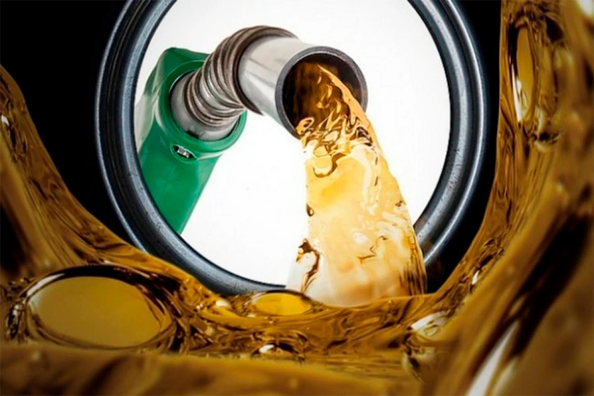 Benzin və dizel bahalaşdı: [["Xərclər artacaq"]]