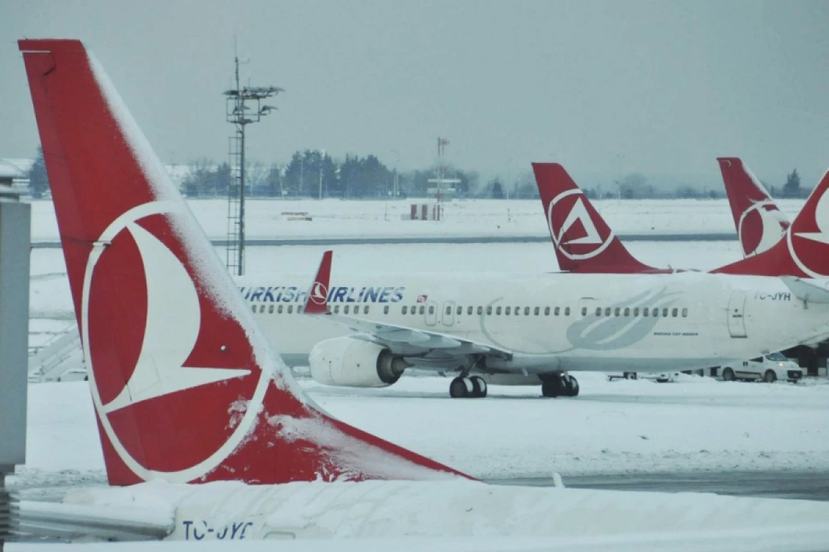 [["Türk Hava Yolları"]] 61 reysi ləğv etdi