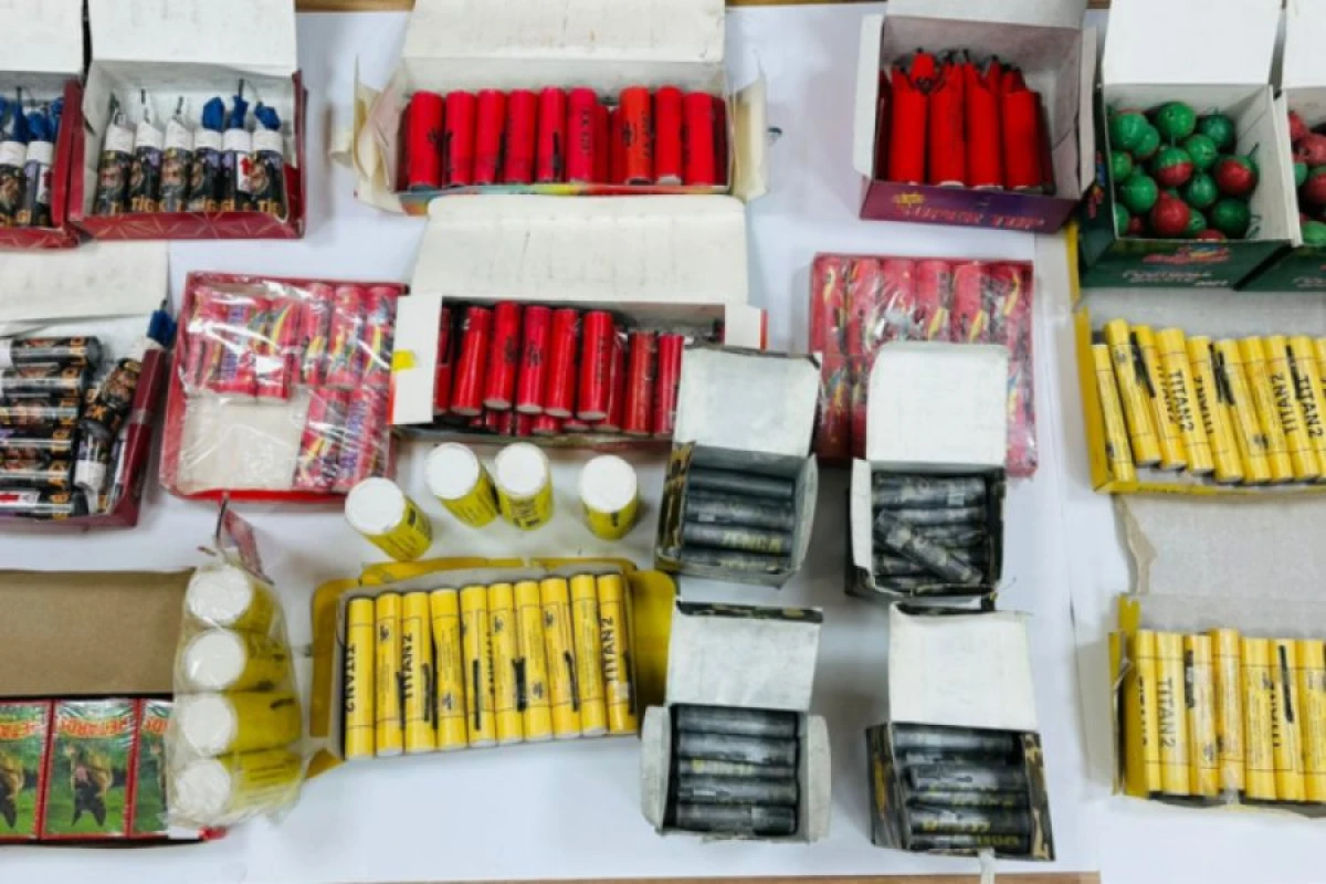 [[DİN:]] Pirotexniki vasitələr satan 9 nəfər saxlanıldı