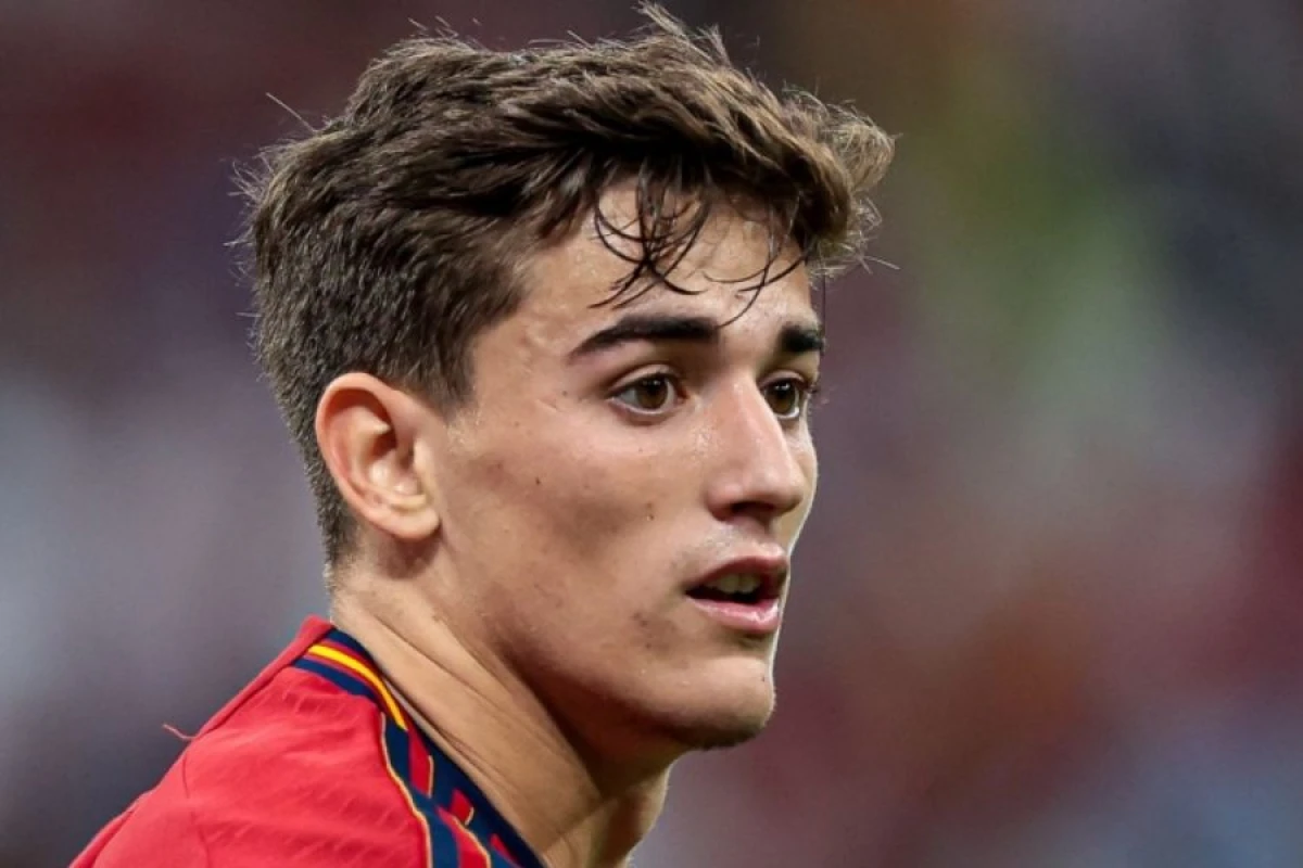 20 milyon avro itirsə də, [[ruhu yüksəkdir]]