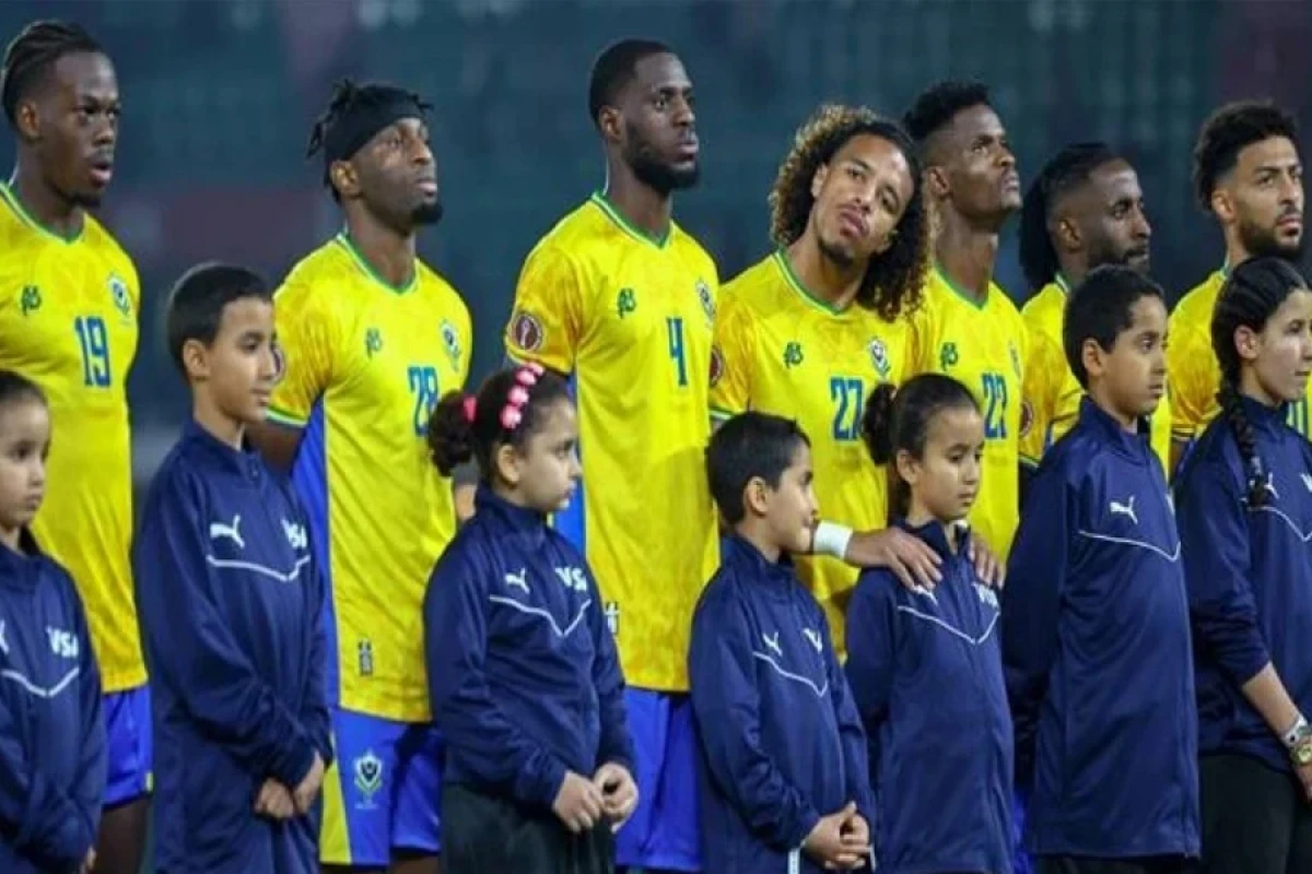 Qabon millisinin [[fəaliyyəti dayandırıldı]]