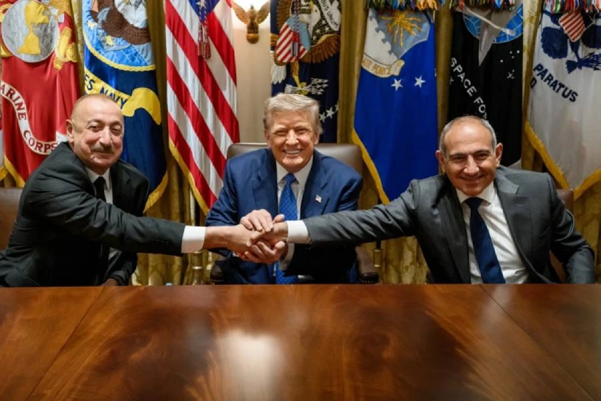 [[Knaysl:]] "Tramp yalnız bir münaqişəni həll edə bildi"