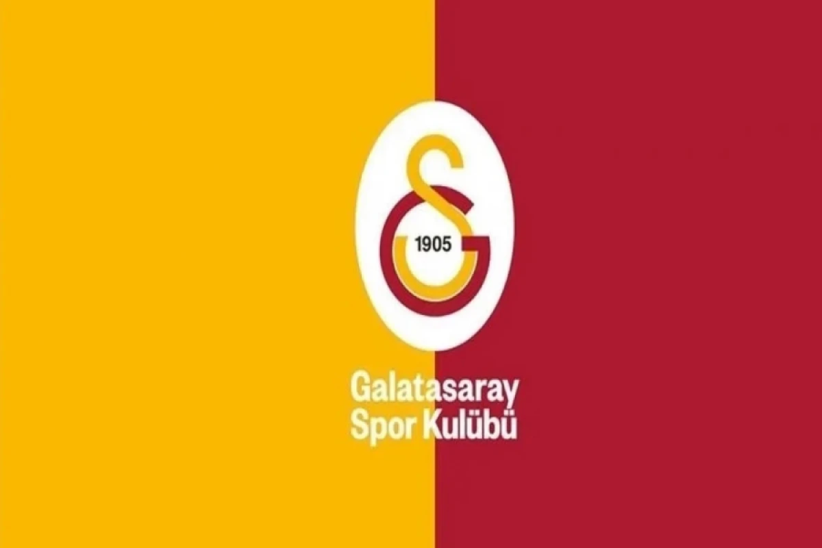 [[“Qalatasaray”]] iki futbolçusu ilə yollarını ayırdı