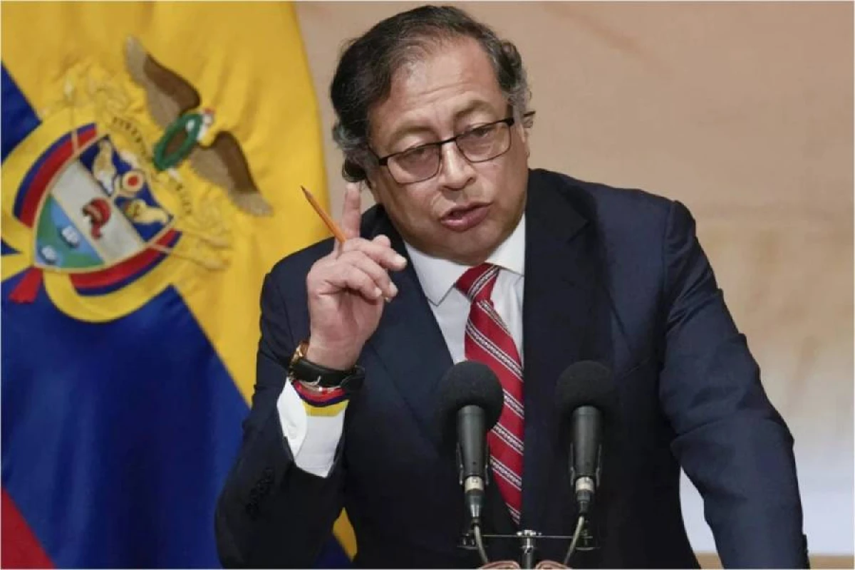 [[Kolumbiya Prezidenti]] Trampa qarşı silaha sarıldı