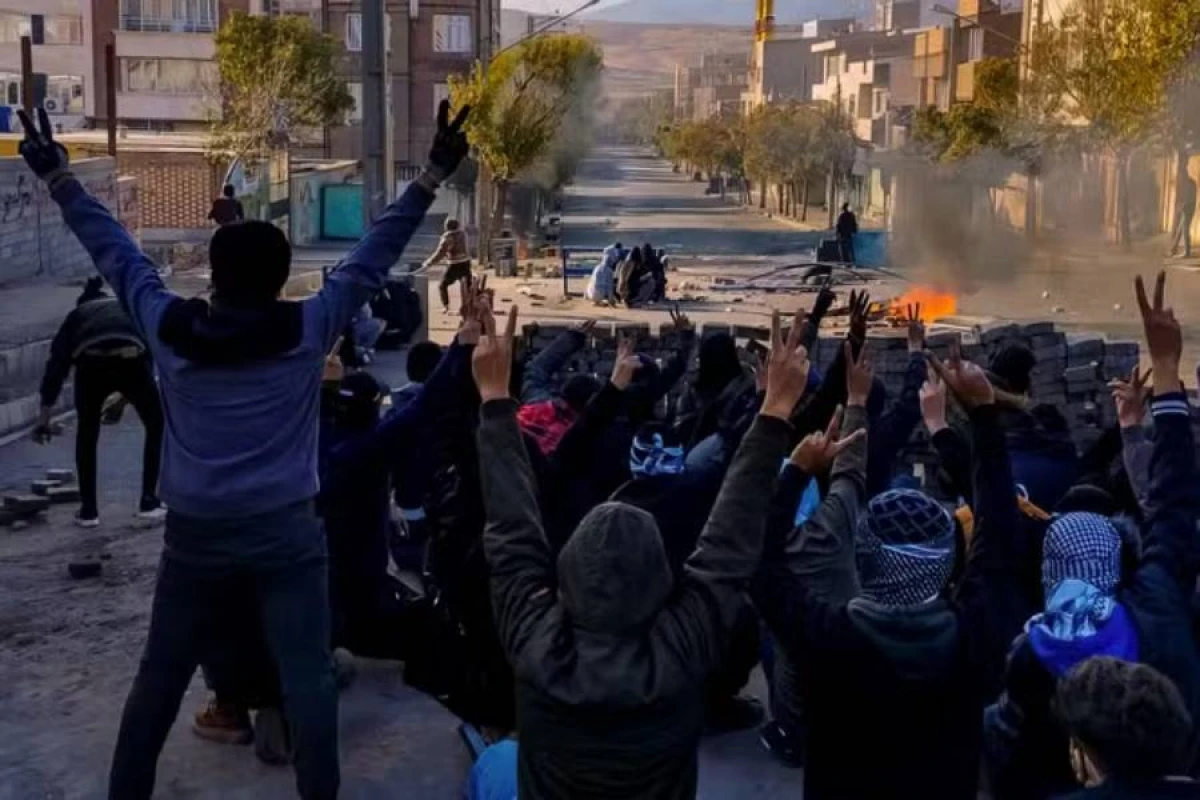 İranda kürd təşkilatları  [[ümumi tətil çağırışı]] etdi