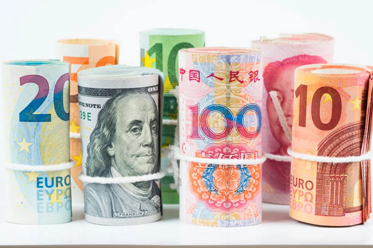 Avro ucuzlaşdı, [[rubl bahalaşdı]]