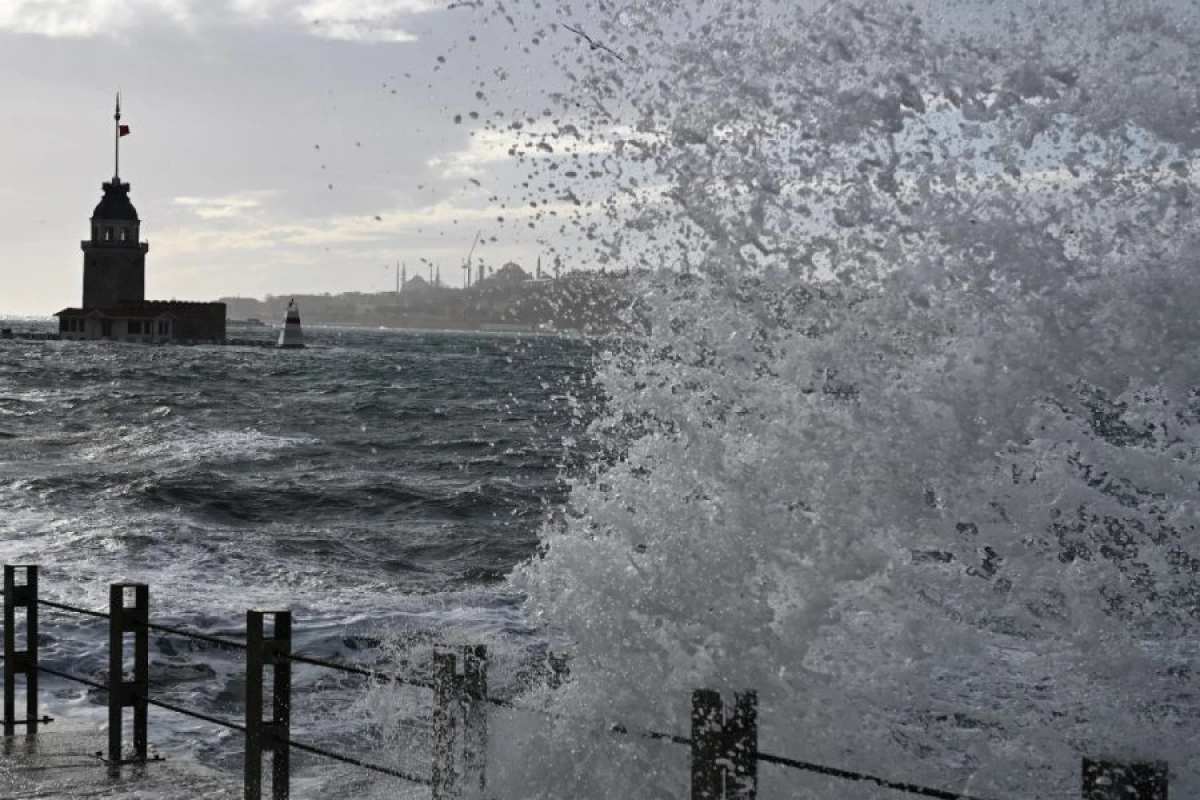 Türkiyədə güclü fırtına: [[Dağıntılar baş verdi]]