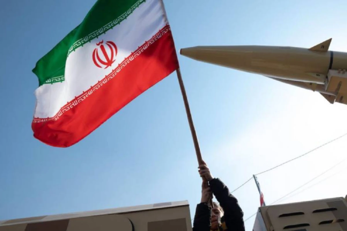 İran İraqla [[hava məkanını]] bağladı