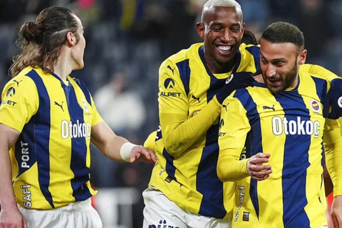 [["Fənərbağça"]] hücumçusu ilə yollarını ayırdı