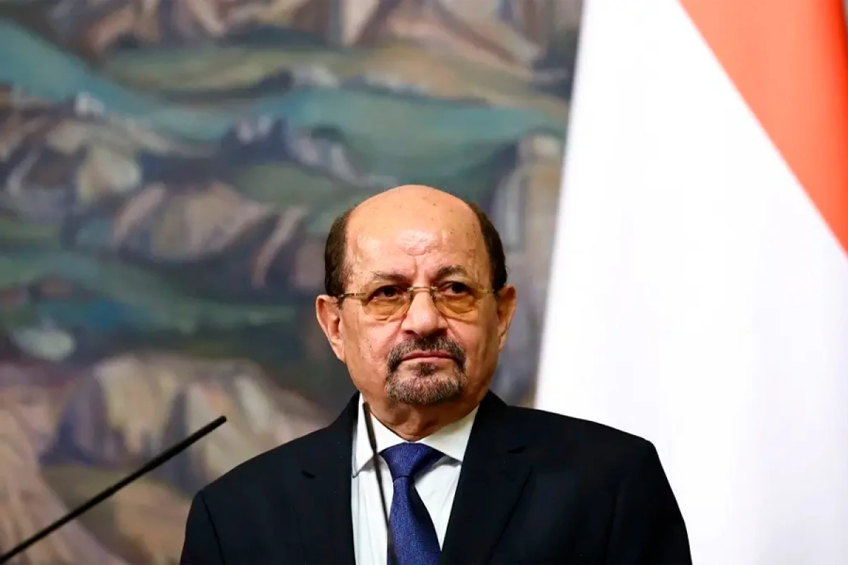 Yəməndə hökumət yenilənir: [[Yeni baş nazir təyin edildi]]